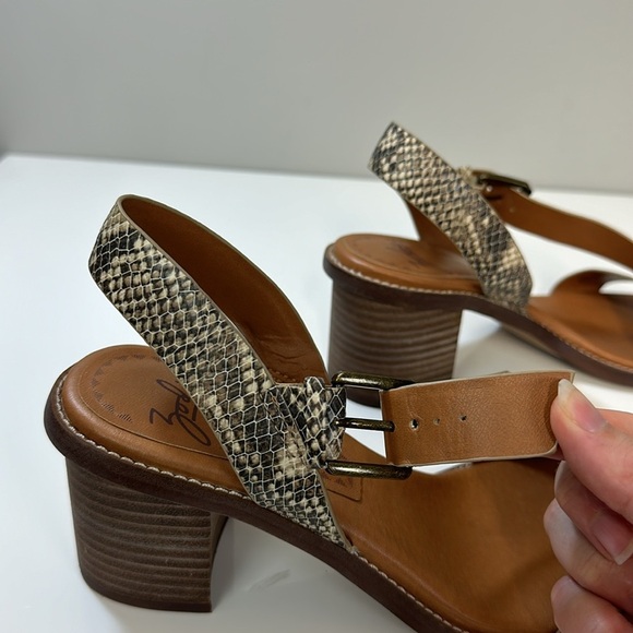 Anthropologie Zodiac Ivy Snake Print Sandals Size 8.5 - Picture 15 of 15